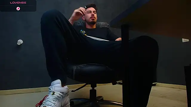 EnzoRace online show from 10-12-25, 04:55