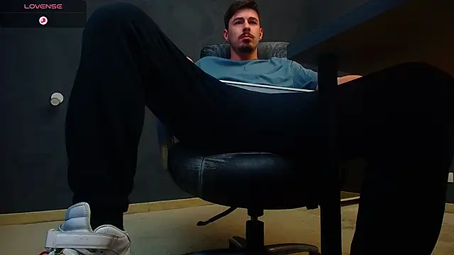 EnzoRace online show from 11-08-25, 05:51