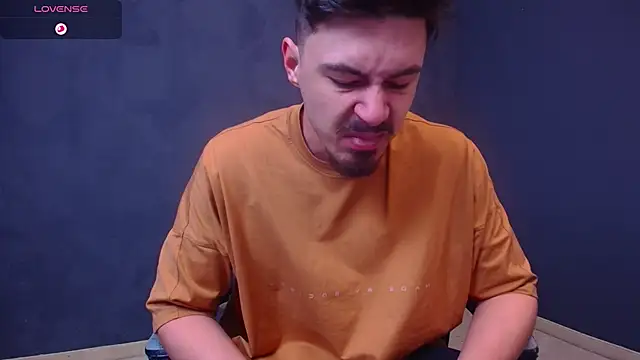 EnzoRace online show from 11-28-25, 05:43