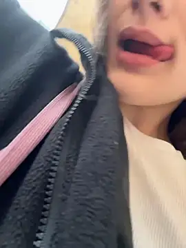 KittyQueeny online show from 10-09-25, 01:09