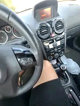 Snapshot of giova17cm chatting on 09-20-25, 09:21 giova17cm online show from 09-20-25, 09:21