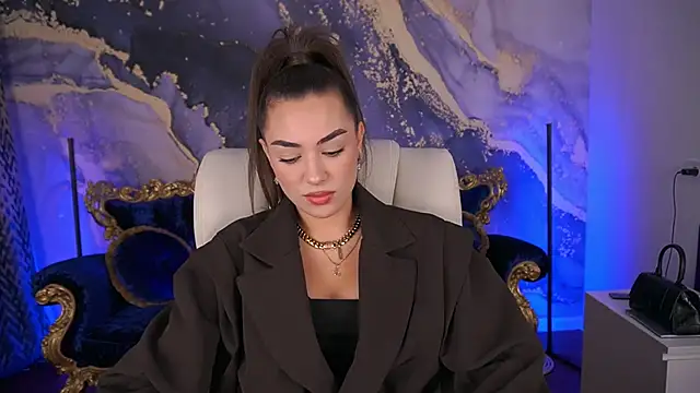 Snapshot of EricaSin chatting on 09-17-25, 05:53 EricaSin online show from 09-17-25, 05:53