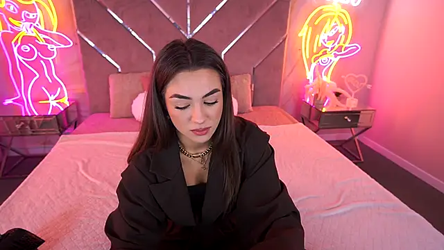 Snapshot of EricaSin chatting on 09-19-25, 06:15 EricaSin online show from 09-19-25, 06:15