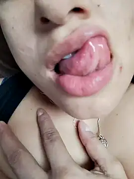 Snapshot of Angels_tomsop chatting on 10-09-25, 02:15 Angels tomsop online show from 10-09-25, 02:15