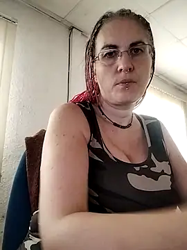 est 82 online show from 09-15-25, 07:52