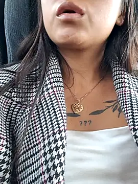 LunaHot 777 online show from 10-27-25, 08:35