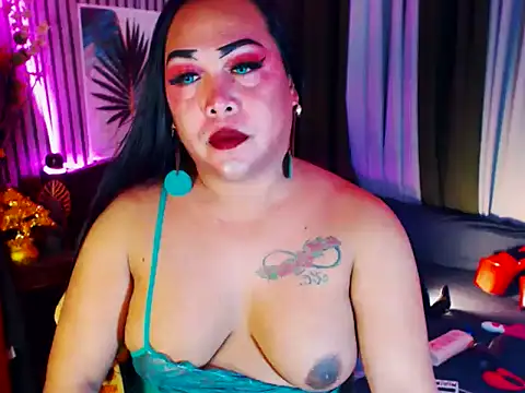 Snapshot of CumFactoryLuna chatting on 03-21-26, 12:59 CumFactoryLuna online show from 03-21-26, 12:59