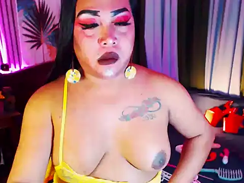 Snapshot of CumFactoryLuna chatting on 03-22-26, 01:31 CumFactoryLuna online show from 03-22-26, 01:31