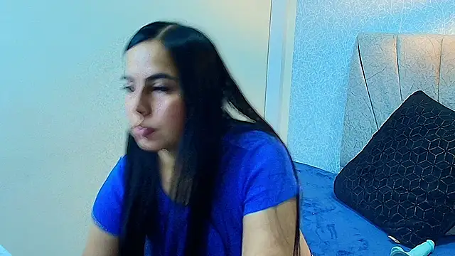 Snapshot of Aly_Smith_ chatting on 09-18-25, 11:45 Aly Smith online show from 09-18-25, 11:45