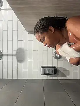 Snapshot of reinagotthroat chatting on 02-19-26, 03:52 reinagotthroat online show from 02-19-26, 03:52