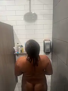 Snapshot of reinagotthroat chatting on 04-10-26, 06:01 reinagotthroat online show from 04-10-26, 06:01