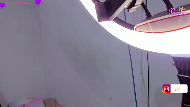 Brandy brown  online show from 01-08-26, 11:40