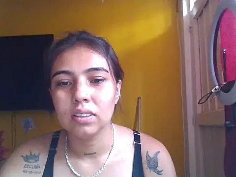 EmmaSplycer02 online show from 04-28-26, 06:35
