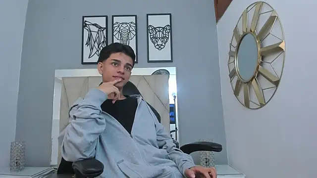 Snapshot of owen__johnson chatting on 09-11-25, 11:43 owen johnson online show from 09-11-25, 11:43