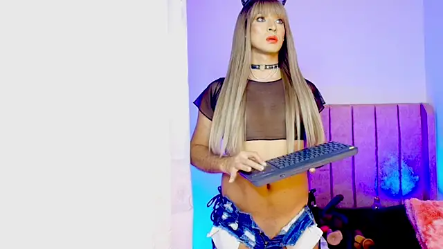 MaddySmithX online show from 09-25-25, 03:54