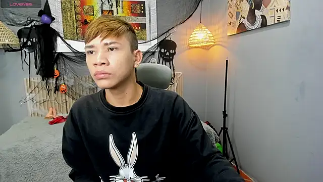 nathanclay online show from 10-21-25, 05:19