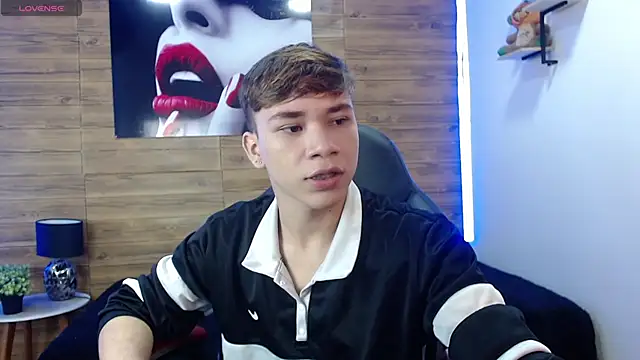 nathanclay online show from 05-05-26, 03:14