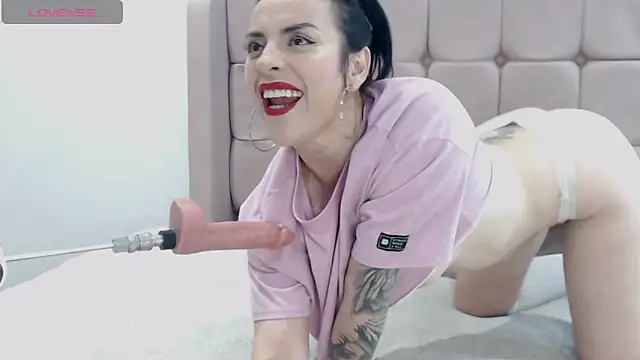 HotAss Hally online show from 11-19-25, 09:42