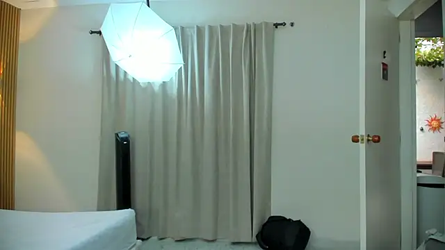 lilyth adam online show from 11-07-25, 07:36