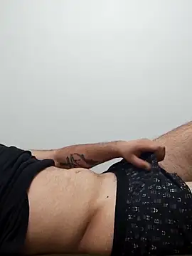 Ynsemr online show from 10-19-25, 10:21