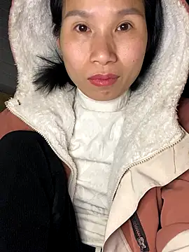 MinHiNi online show from 12-14-25, 06:01