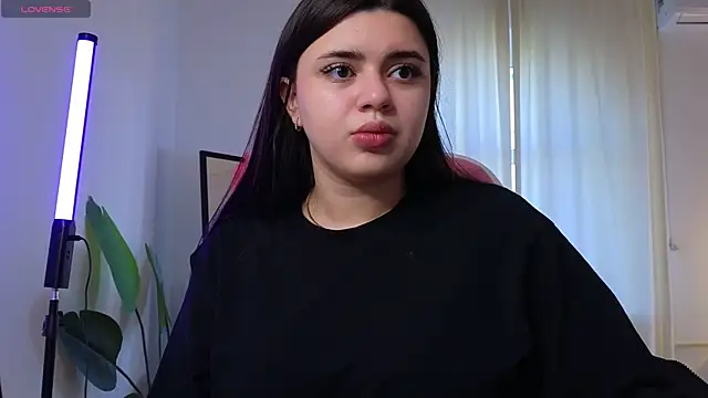 courtneyk  online show from 10-03-25, 01:30