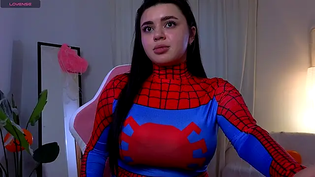 courtneyk  online show from 10-30-25, 02:07