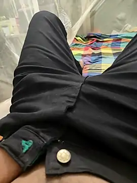 Snapshot of ya_sirwo chatting on 03-25-26, 12:00 ya sirwo online show from 03-25-26, 12:00