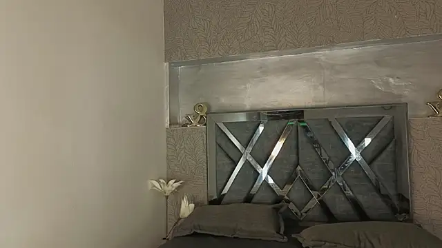  DantFox  online show from 02-10-26, 08:24