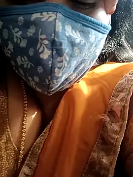 Snapshot of Tamil_Sivani chatting on 02-11-26, 10:20 Tamil Sivani online show from 02-11-26, 10:20