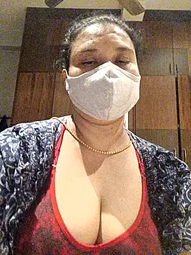 Snapshot of Tamil_Sivani chatting on 02-12-26, 04:02 Tamil Sivani online show from 02-12-26, 04:02