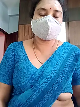 Snapshot of Tamil_Sivani chatting on 02-13-26, 07:04 Tamil Sivani online show from 02-13-26, 07:04