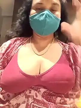 Snapshot of Tamil_Sivani chatting on 02-14-26, 03:20 Tamil Sivani online show from 02-14-26, 03:20