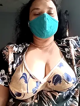 Snapshot of Tamil_Sivani chatting on 02-20-26, 10:49 Tamil Sivani online show from 02-20-26, 10:49