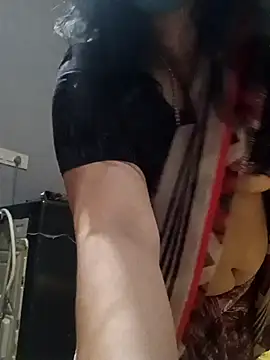 Snapshot of Tamil_Sivani chatting on 02-25-26, 02:59 Tamil Sivani online show from 02-25-26, 02:59