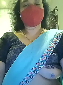 Snapshot of Tamil_Sivani chatting on 02-28-26, 12:55 Tamil Sivani online show from 02-28-26, 12:55