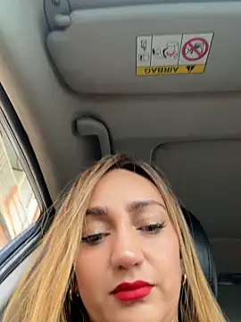 Snapshot of Ninabigtitied chatting on 03-18-26, 06:55 Ninabigtitied online show from 03-18-26, 06:55