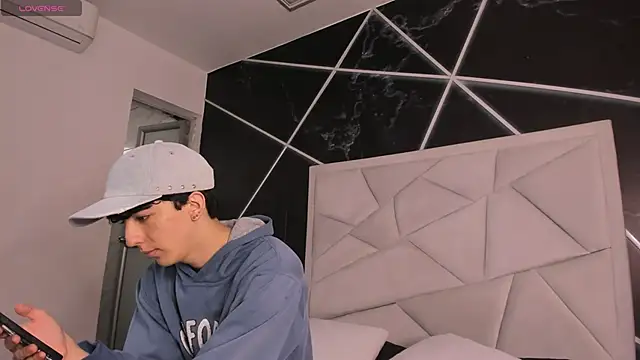 AerumChae online show from 05-09-26, 12:21