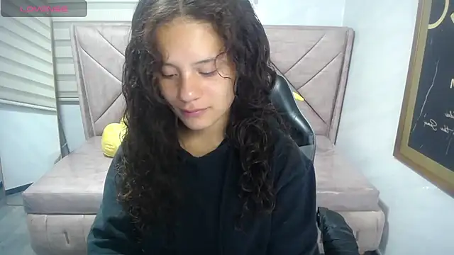 Velvet Moon V online show from 09-09-25, 01:10