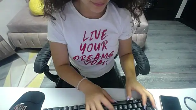 Velvet Moon V online show from 10-18-25, 01:12