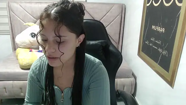 Velvet Moon V online show from 11-29-25, 01:14