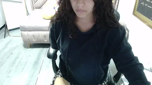 Velvet Moon V online show from 12-15-25, 01:26