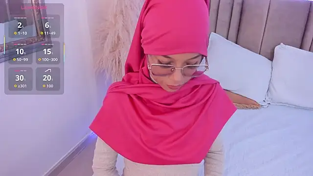 naishaa  online show from 03-26-26, 06:46