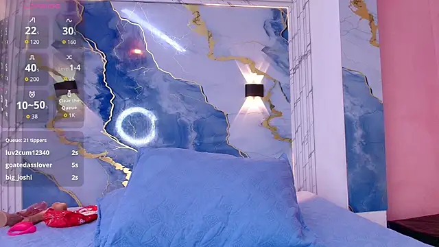 Snapshot of Anne_miller05 chatting on 10-20-25, 07:36 Anne miller05 online show from 10-20-25, 07:36