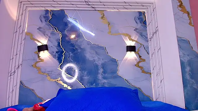 Snapshot of Anne_miller05 chatting on 10-27-25, 07:18 Anne miller05 online show from 10-27-25, 07:18