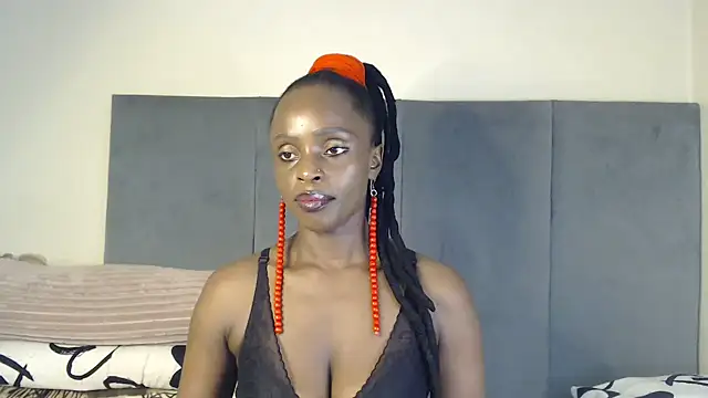 Snapshot of Jah-Queen chatting on 09-20-25, 09:21 Jah-Queen online show from 09-20-25, 09:21
