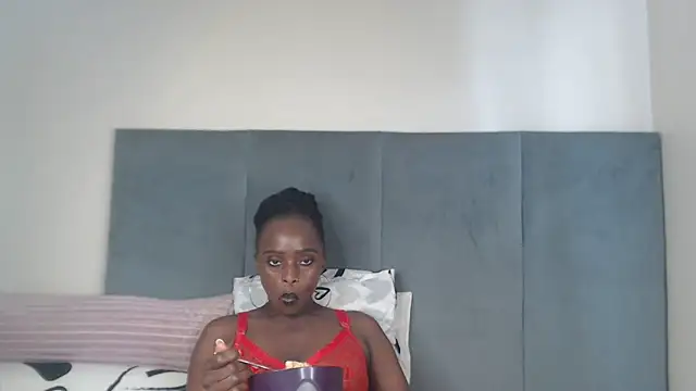 Jah-Queen online show from 03-04-26, 08:31