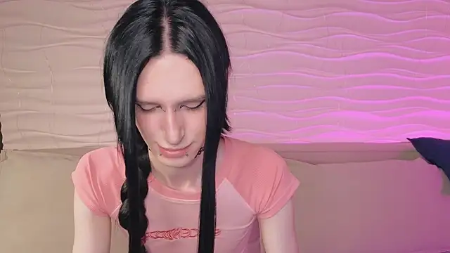 madi snow online show from 02-28-26, 06:14