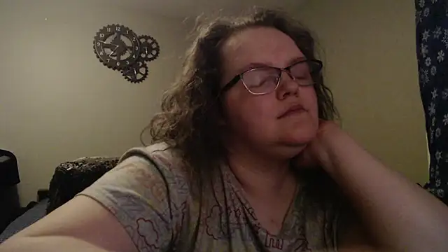 Snapshot of TheMistyPrice chatting on 12-17-25, 11:16 TheMistyPrice online show from 12-17-25, 11:16