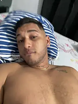 Snapshot of evan_hardy chatting on 02-23-26, 03:26 evan hardy online show from 02-23-26, 03:26